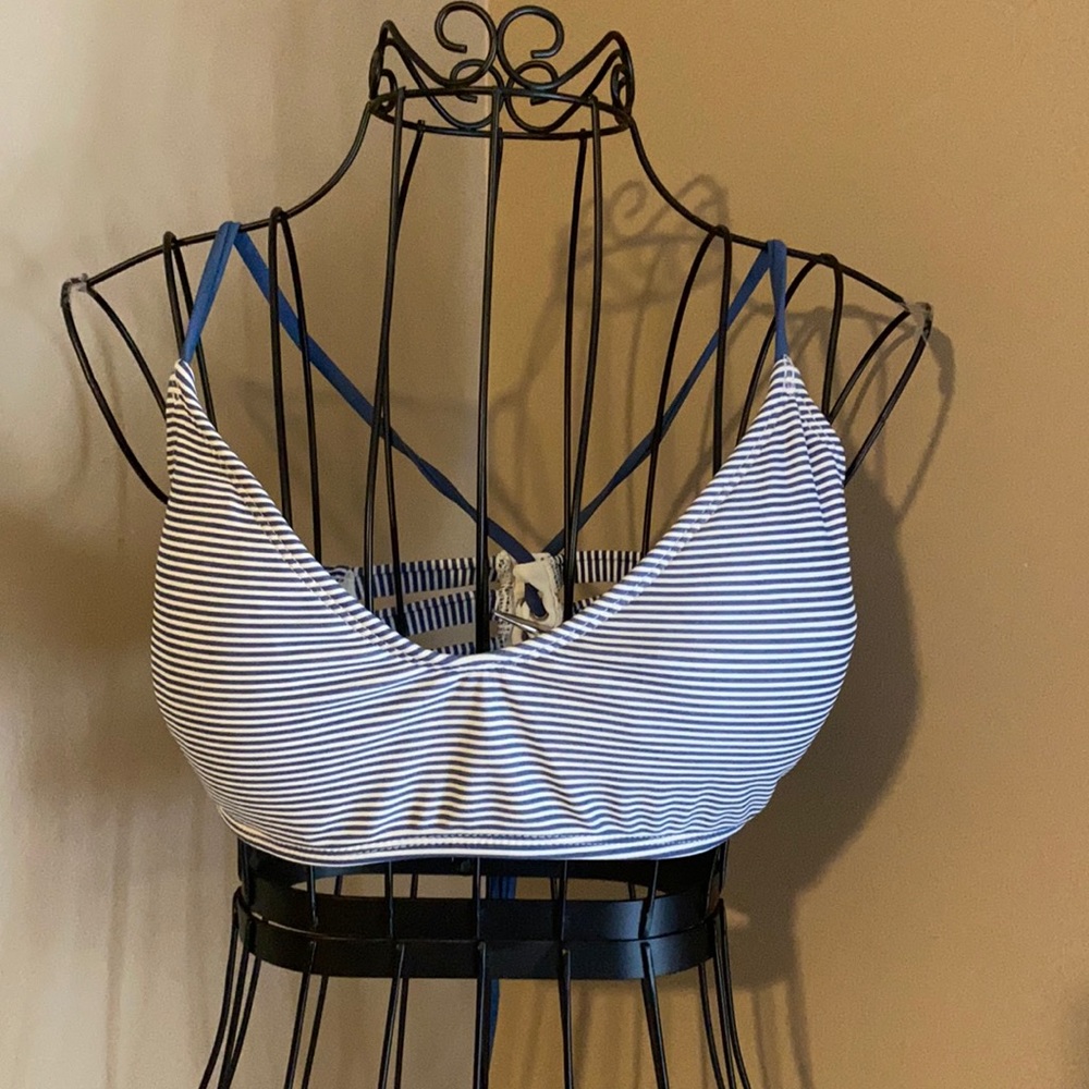 Swim Top Size M